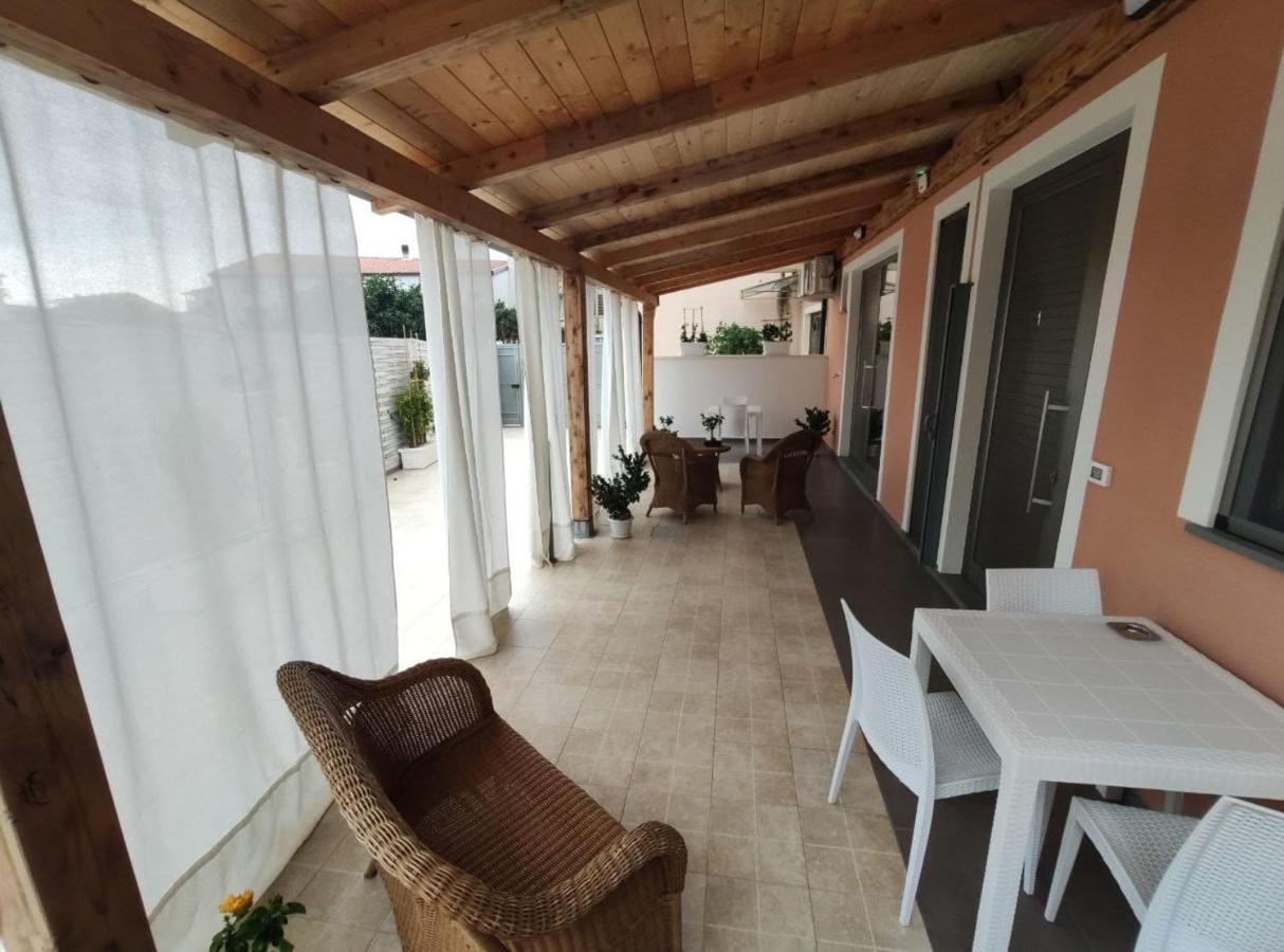 B&B Nicole Санта-Мария-дель-Чедро Экстерьер фото